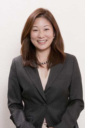 有限責任監査法人トーマツ 折本　敦子　グレイス　氏