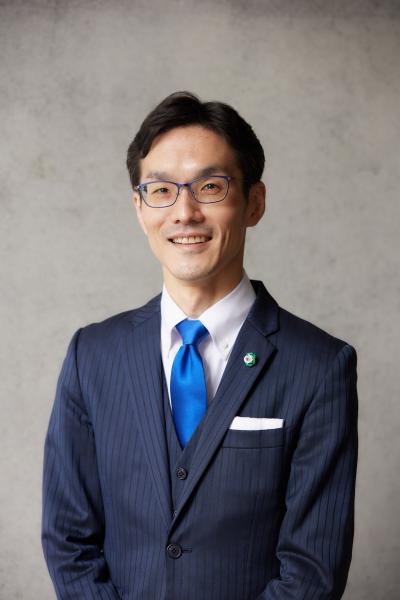 株式会社わかもと年金プロダクション 代表取締役 若本　泰三　氏
